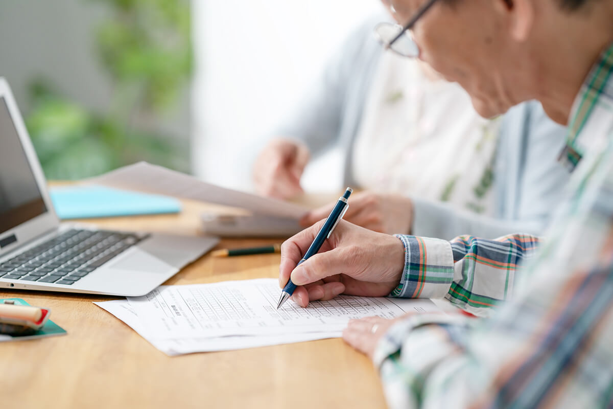 画像：初回相談無料。早朝夜間・土日祝日の相談も可能